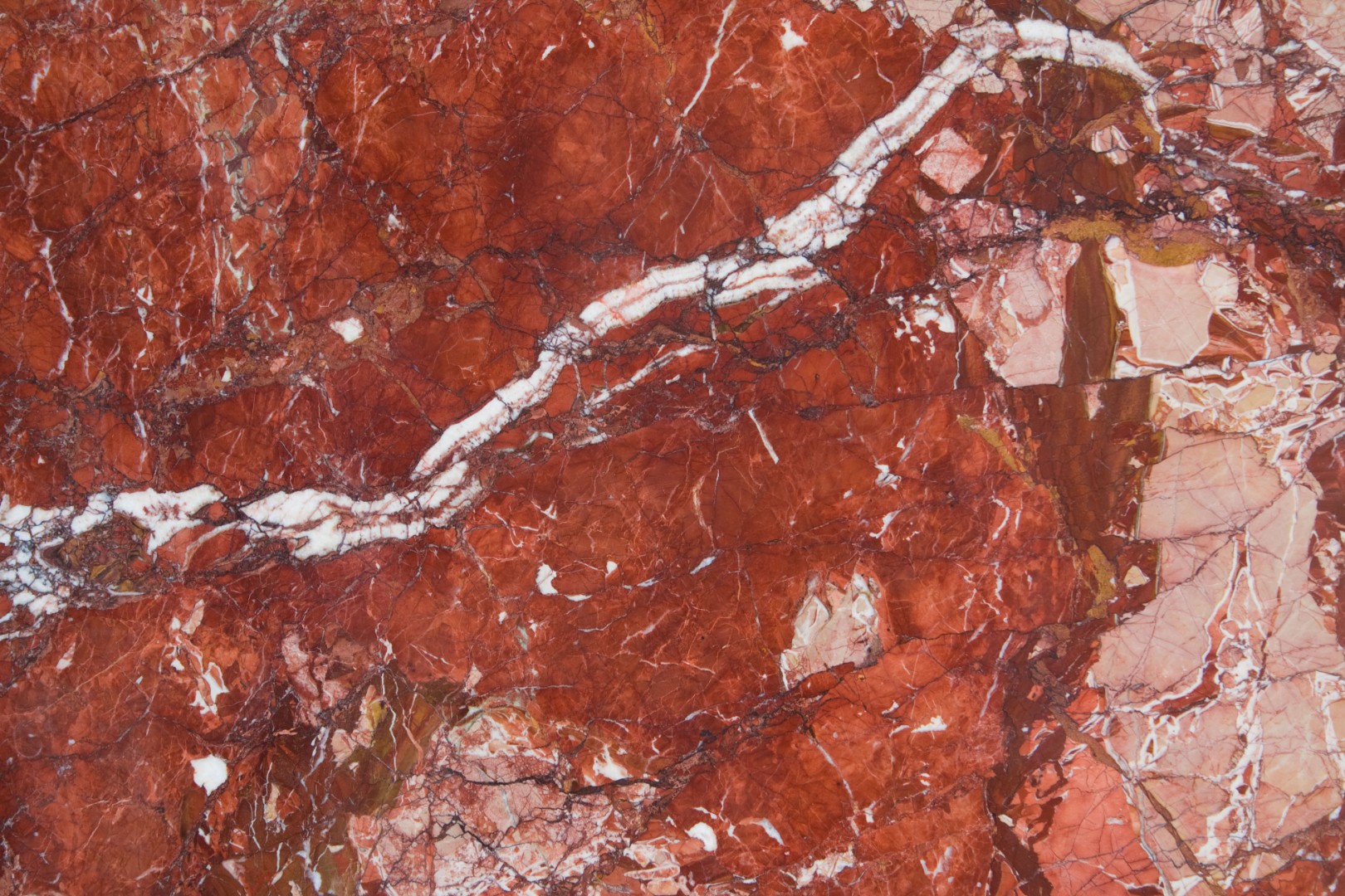 Breccia Pernice (Брекчия Перниче)